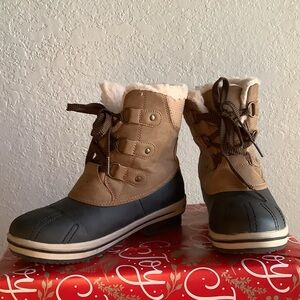 PAWZ Women's Brown and Black Winter Boots